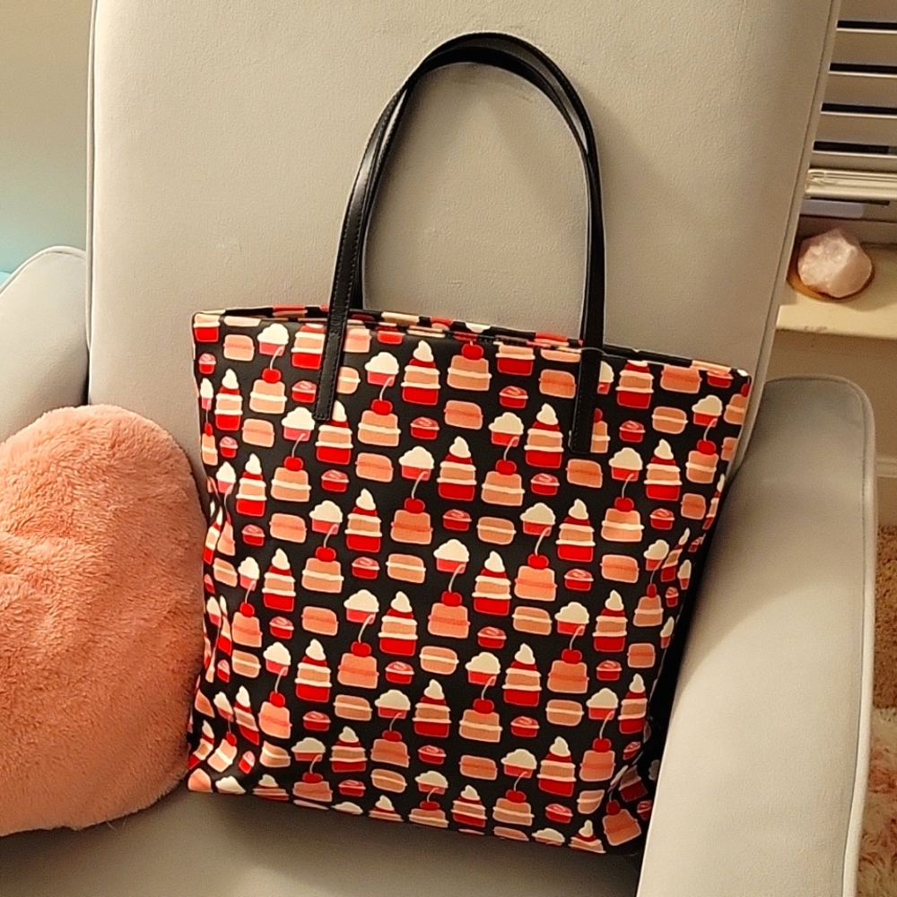 Kate Spade Take the Cake Bon Shopper Tote Bag